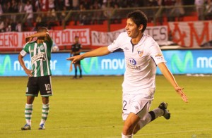 ¡Tremendo camisetazo para jugar junto a Papá!