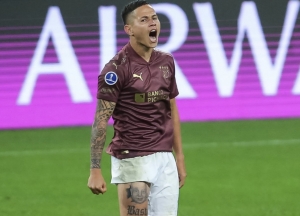 ¡IDV suelta un Bombazo para golpear la mesa en el Mercado de Pases!