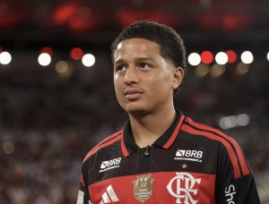 DT de Flamengo explica cuál es el momento que vive Anthony Valencia en el club