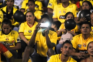 Anuncio del Ministerio pone en jaque al Ídolo (VIDEO)