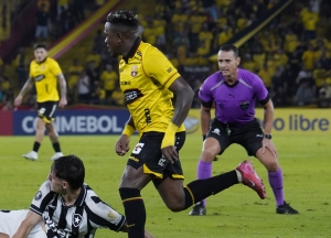 Designación de terror: La Conmebol desafía a Barcelona y le pone a Wilmar Roldán en el camino