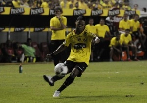 Ronaldinho BSC Noche Amarilla 7