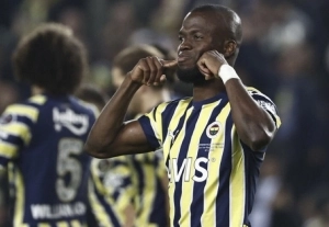 Enner Valencia 12