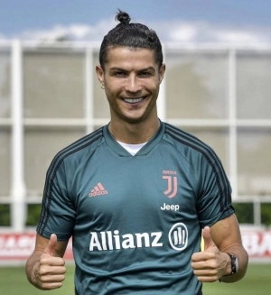 Cristiano Ronaldo 23