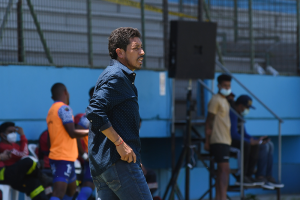 ¡CAYÓ EL HACHA! CONMEBOL le impuso un castigo durísimo a Paúl Vélez por sus críticas al arbitraje femenino