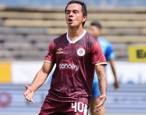 Deportivo Cuenca aprovecha la época y lanza su ‘Red Friday’