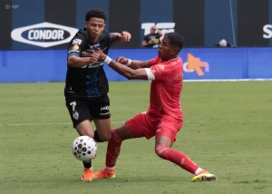 Hubo de todo en Chillo Jijón: Golazos, tarjetas rojas y un empate con sabor a victoria para Aucas ante IDV