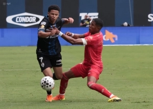 Hubo de todo en Chillo Jijón: Golazos, tarjetas rojas y un empate con sabor a victoria para Aucas ante IDV