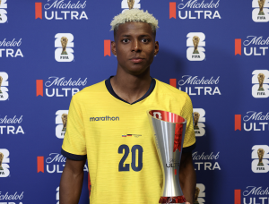 Locura tricolor y Nilson Angulo elegido el mejor del Ecuador vs Alemania, lo demás pregúntale al ChatBot