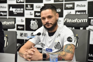 “Hay que entrar con el cuchillo entre los dientes” (ENTREVISTA)