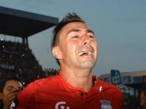 Ni siquiera hubo premio consuelo para el Bombillo (MEMES)