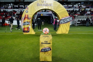 LigaPro evita un naufragio total: Los equipos llegarán al final del año, pero están obligados a ponerse las pilas cuanto antes