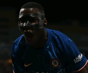 Moises Caicedo 48
