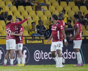 ¡DESPEGA LA BANDA DE ESTEBAN PAZ! Leones FC es NUEVO PUNTERO de la Serie B