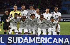 ¡Cien por ciento criollo el histórico Expreso Austral!