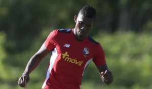 Culebrón con el panameño (FOTO)