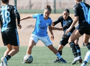 ¡PEDAZO DE SOMBRERITO! Danna Pesántez se soltó un verdadero GOLAZO para estrenarse en las redes con Querétaro