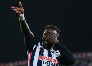 El show goleador de Erick Castillo y Jairo Vélez enciende las ilusiones de Alianza Lima en la Liga 1