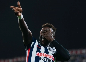 El show goleador de Erick Castillo y Jairo Vélez enciende las ilusiones de Alianza Lima en la Liga 1