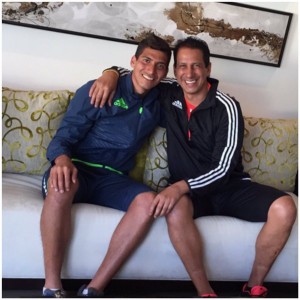 “Que seas muy feliz junto a la extraordinaria mujer que amas”