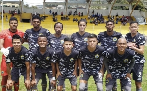 Sigue con vida el Gallito (OFICIAL)