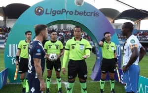 Arbitro Marlon Vera