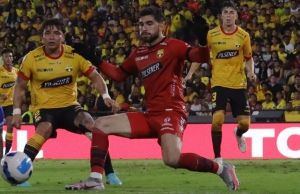 Victor Mendoza confesó un gesto de compañerismo en Barcelona