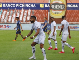 Deberá tener paciencia el Negro (OFICIAL)