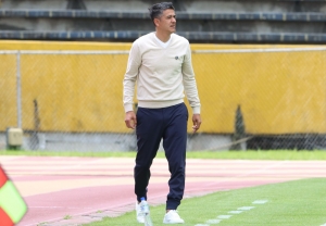 ¡Partido de LDU no se transmitió porque “sólo convocó” a 51 Hinchas!