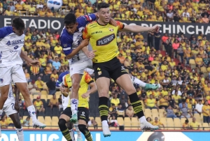 ¡Carlos Rodríguez se robó el show con su baile en la concentración de BSC! (VIDEO)
