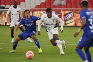 Universidad Católica NO PERDONÓ los errores de Liga y con un golpe de autoridad, FIRMÓ SU PASE al hexagonal