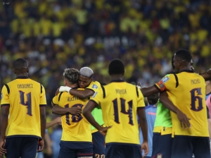 FRANCISCO EGAS RESPONDE A LAS CRÍTICAS POR EL NIVEL DE ECUADOR: “El paladar del futbolero se ha vuelto más exigente”