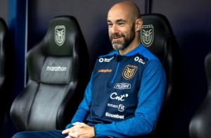 Continúa la gira de Félix Sánchez en busca de talento para Ecuador