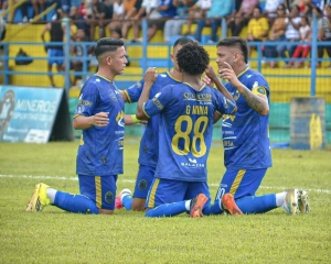 Patria, FC Insutec, Huaquillas FC y Mineros SC mandan en los cuadrangulares de un Ascenso Nacional ya manchado