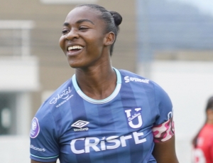 ¡DAMAS CAMARATTAS! La Católica se mete en el top 4 de la Superliga Femenina