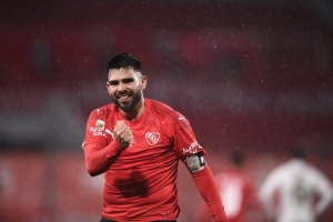 Noche de pesadilla en el Libertadores de América (VIDEO)