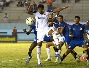 ¡Llega otro más a la Universidad Central! Liga le dio la bienvenida oficial a Luis Segovia