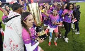 Le siguen apareciendo culebras que cobran a la FEF