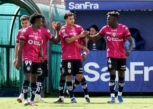 Mucho equipo para la LigaPro: IDV exhibió buen fútbol y goleó con plantel mixto ante Macará