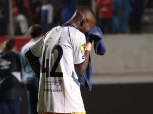 Marco Acosta rompe en llanto y se convierte en la imagen viva de lo que es El Nacional