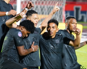 ¡Orense ganó con un gol al 90’+9 para desatar un carnaval en Machala!