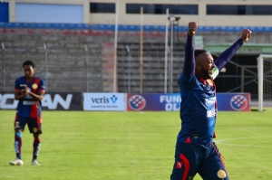 Los riobambeños festejaron con algo de drama (RESUMEN)