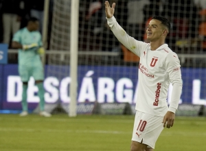 ¡Esteban Paz le cuenta la verdad al hincha sobre comprar el pase de Alexander Alvarado! (EXCLUSIVA)