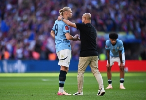 Guardiola dice que dimitirá si el City no acorta su plantilla