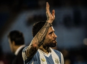 Dejó la vida por los colores y se va como gigante: Nicolás Otamendi cierra su ciclo en Argentina