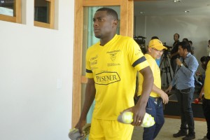 Se despidió rápido del Ídolo (FOTO)