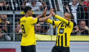 Borussia Dortmund no le pierde el pulso a los líderes