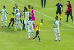 ¿Y si se lanzan escupitajos en el 2018? (OFICIAL)