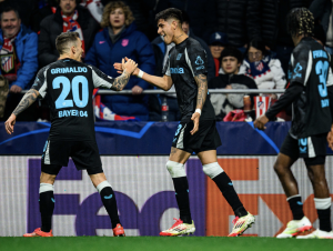 Piero Hincapié fue el mejor del Bayer Leverkusen ante AS Roma