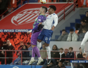 En España, Anthony Landázuri y el Tenerife se despidieron de la Copa del Rey